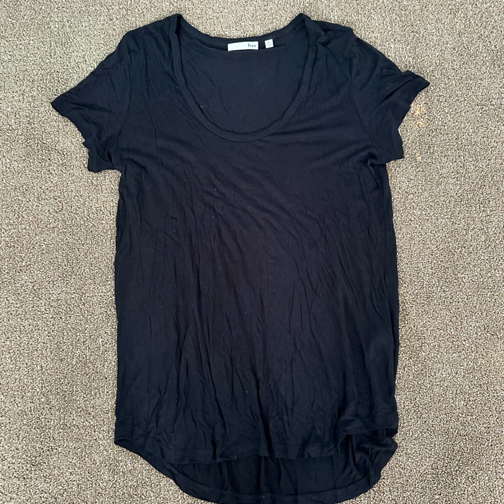 Wilfred Black Fitted Short Sleeve Tee
